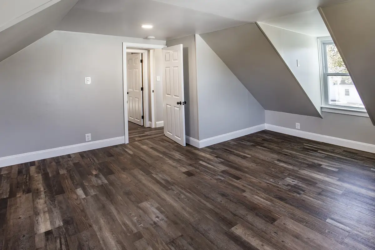 384 Springfield upper floor 1