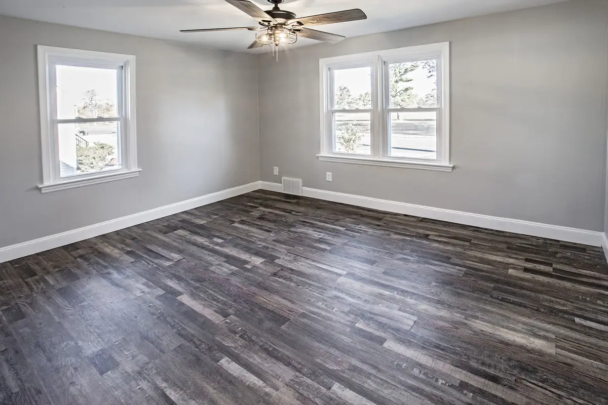 384 Springfield interior 1