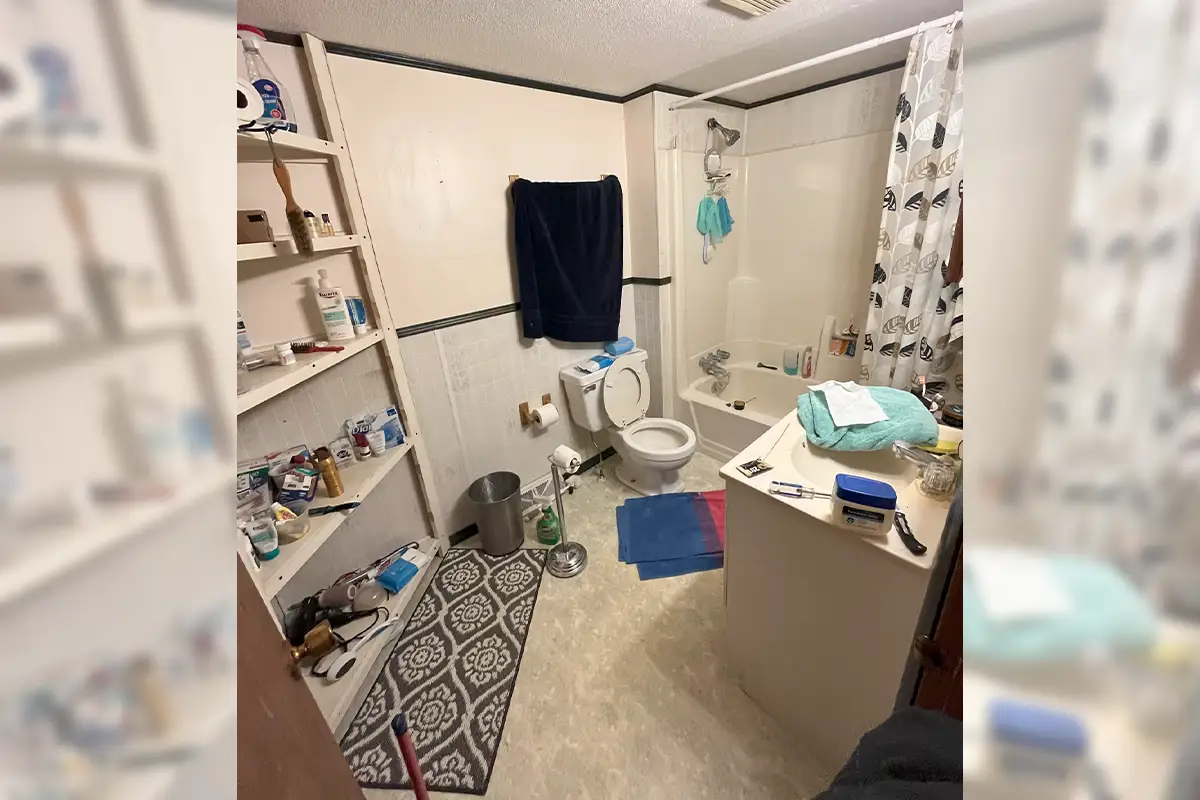 Jefferson Bathroom Before