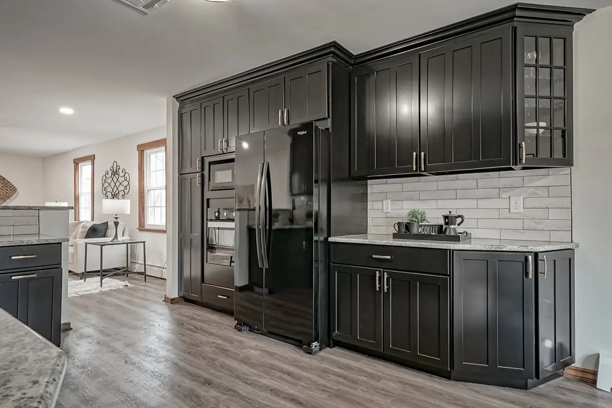 7-1 Floor to ceiling cabinets