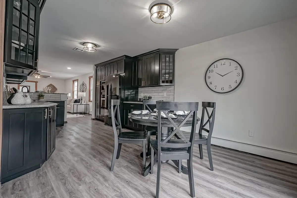 Kitchen seating area.